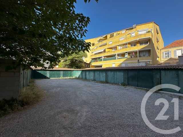 parking à vendre - 15.0 m2 - LA CIOTAT - 13 - PROVENCE-ALPES-COTE-D-AZUR - Century 21 Immobilière Charlemagne