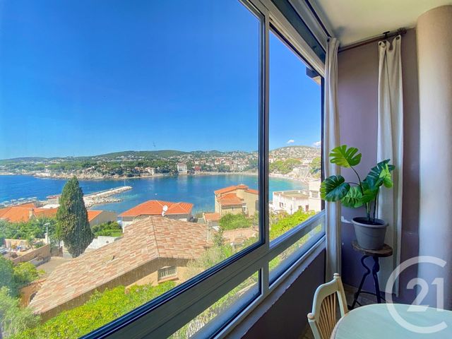 Appartement T3 à vendre - 3 pièces - 48.15 m2 - BANDOL - 83 - PROVENCE-ALPES-COTE-D-AZUR - Century 21 Immobilière Charlemagne