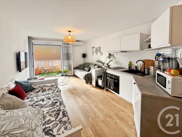 Appartement F1 à vendre - 1 pièce - 23.0 m2 - BANDOL - 83 - PROVENCE-ALPES-COTE-D-AZUR - Century 21 Immobilière Charlemagne